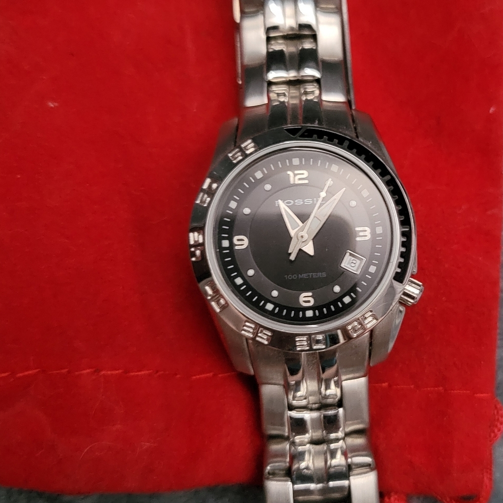 Fossil watch silver black watch face